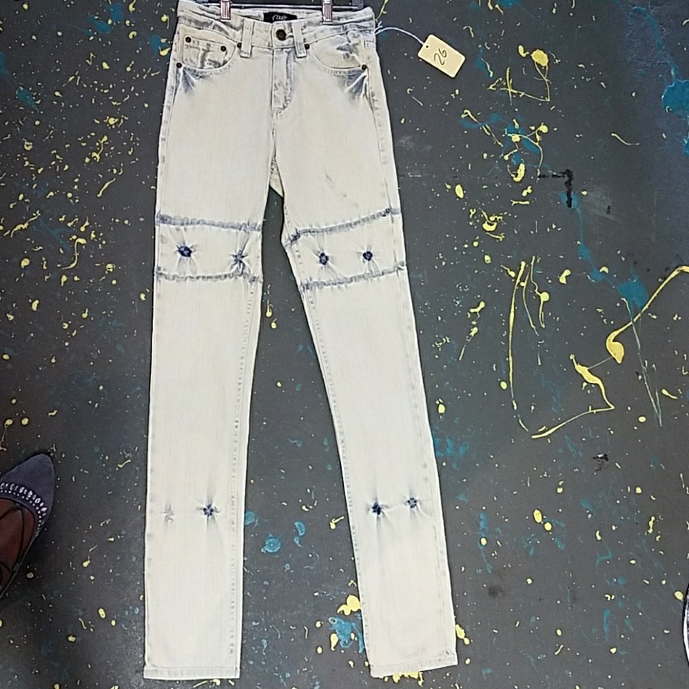 Court skinny jeans